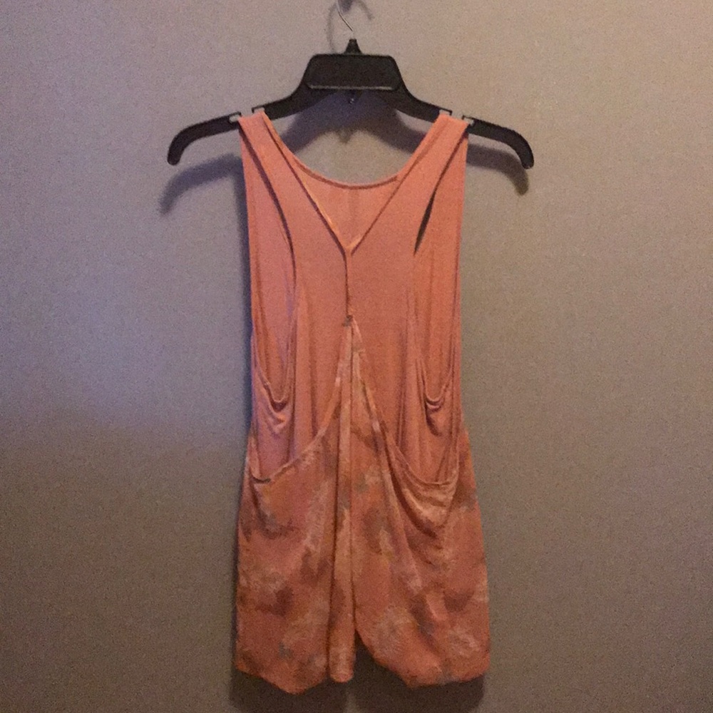 Tops - Picture 2 of 2